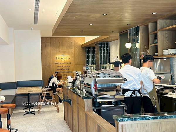 [台中北屯]The OAK LAB 81+:露營風格咖啡廳、
