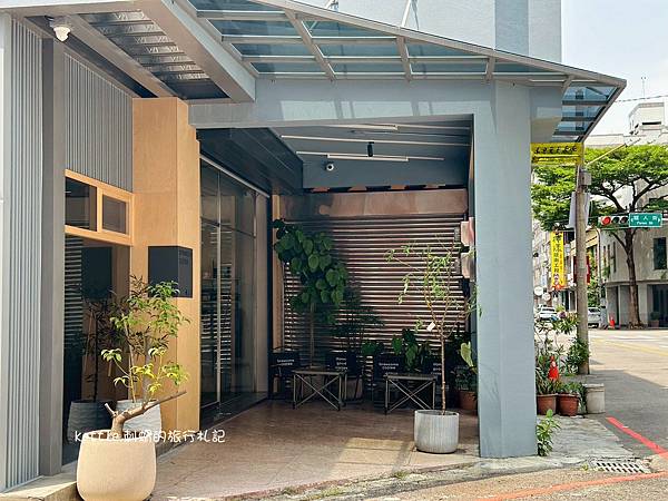 [台中西區]Brewsome coffee美術館店:提供鹹食