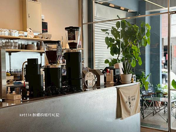 [台中西區]Brewsome coffee美術館店:提供鹹食