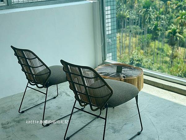 [南投新景點]大白咖啡:獨棟景觀咖啡廳、欣賞魚池山景