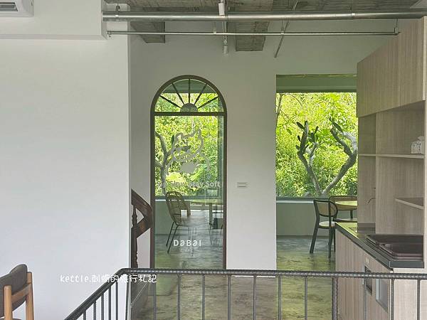 [南投新景點]大白咖啡:獨棟景觀咖啡廳、欣賞魚池山景