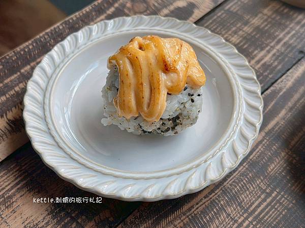 [桃園新景點]茉莉咖啡2號店:稻田旁的露營車咖啡廳、飯糰早午