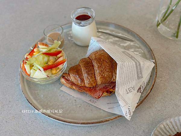 [台中北屯]zzz coffee:童趣風格咖啡廳、近漢神百貨