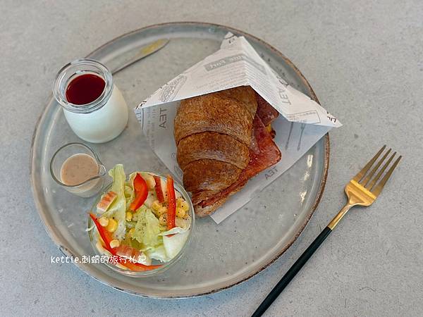 [台中北屯]zzz coffee:童趣風格咖啡廳、近漢神百貨