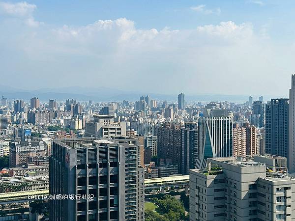 [台中西屯]Jt coffee階梯咖啡旗艦店:高空景觀咖啡廳