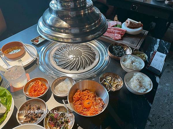 [台中南屯]BAY Korean BBQ Club:文世勳燒