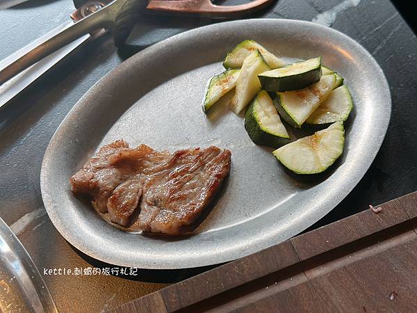 [台中南屯]BAY Korean BBQ Club:文世勳燒