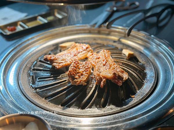 [台中南屯]BAY Korean BBQ Club:文世勳燒