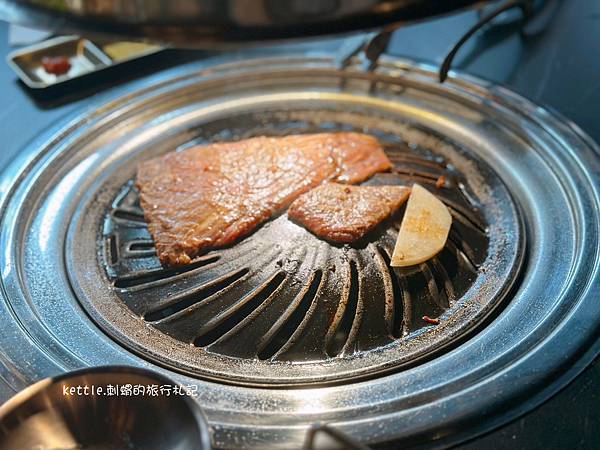 [台中南屯]BAY Korean BBQ Club:文世勳燒