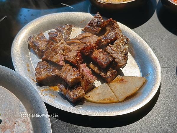 [台中南屯]BAY Korean BBQ Club:文世勳燒