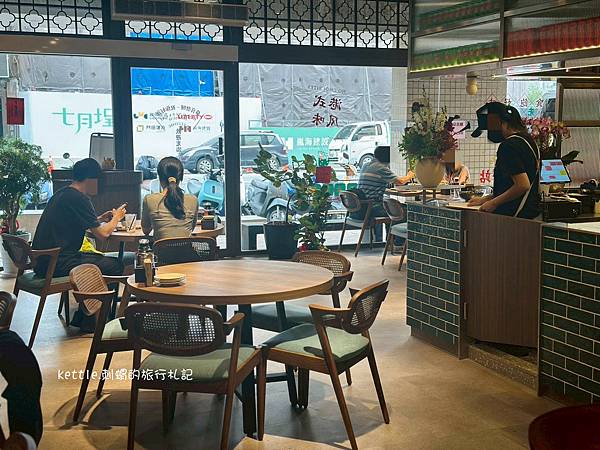 [台中北區]好食行運新派茶餐廳:單人也能輕鬆點、中間不打烊、