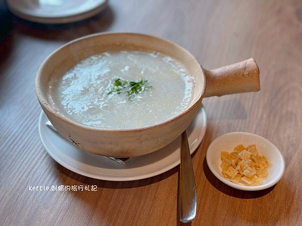 [台中北區]好食行運新派茶餐廳:單人也能輕鬆點、中間不打烊、