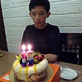 今天是佑佑哥哥15歲的生日