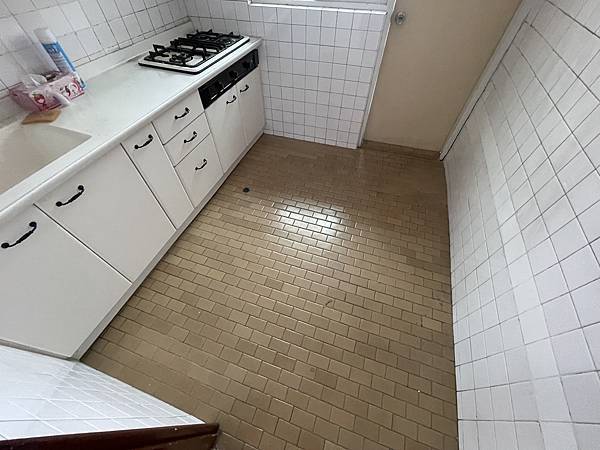 打造老舊公寓地板作品