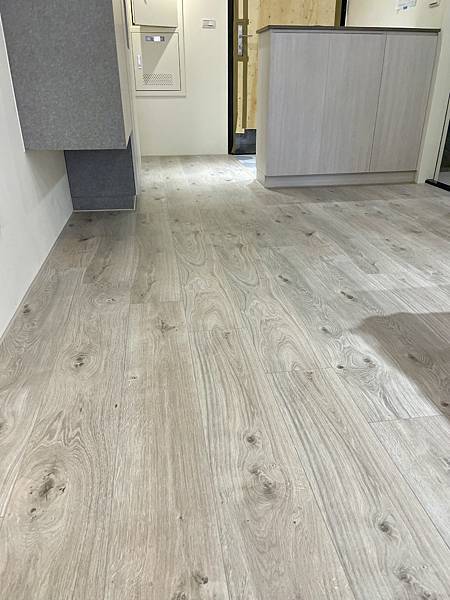 德國原裝PARODOR超耐磨木地板~中和住家新成屋 德國原裝PARODOR超耐磨木地板~中和住家新成屋
