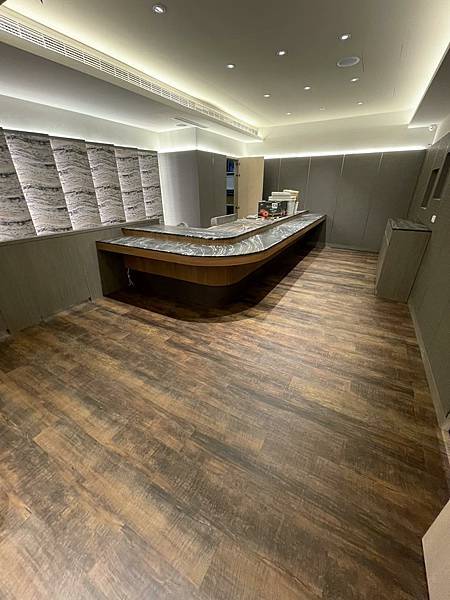 商用空間超耐磨塑膠地板作品