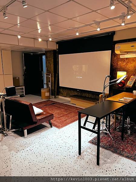 基隆路美甲工作室改造作品~水磨石耐磨塑膠地板 基隆路美甲工作室改造作品~水磨石耐磨塑膠地板