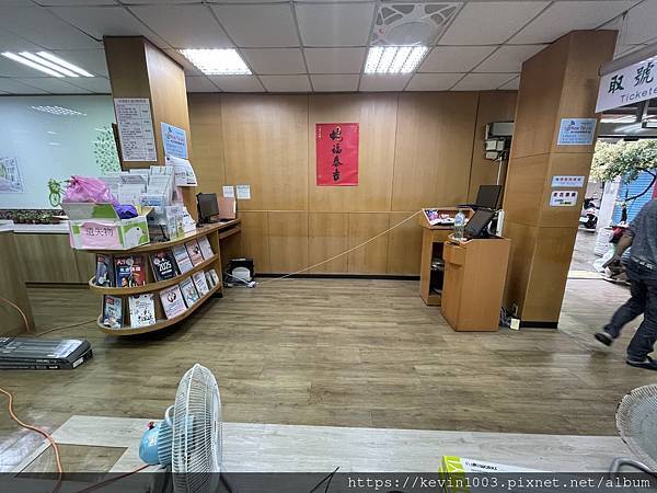 商用空間地板快速換新