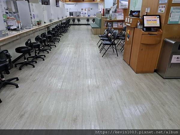 商用空間地板快速換新