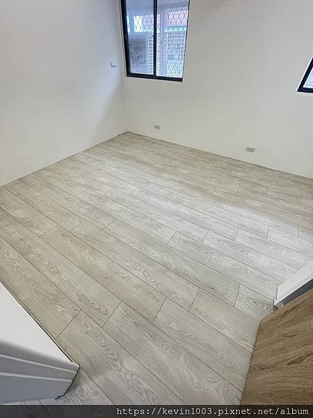 Soliboard 強韌卡扣防水地板中古屋地板翻新作品 Soliboard 強韌卡扣防水地板中古屋地板翻新作品