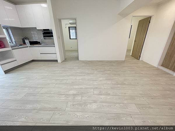 Soliboard 強韌卡扣防水地板中古屋地板翻新作品 Soliboard 強韌卡扣防水地板中古屋地板翻新作品