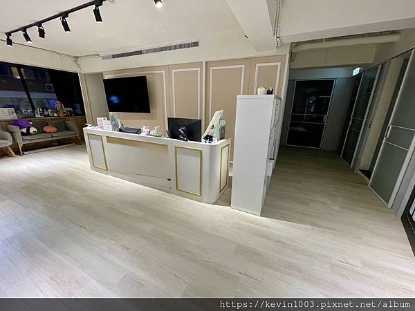 【醫美診所升級計畫從地板開始打造專業與安心感】