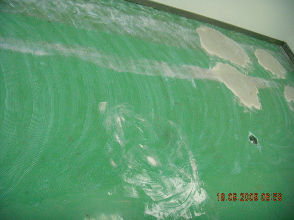 整平後開始上膠啦