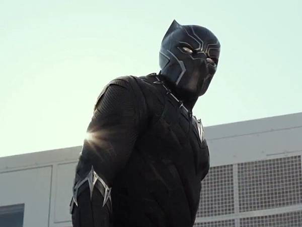 captain_america_black_panther.jpg