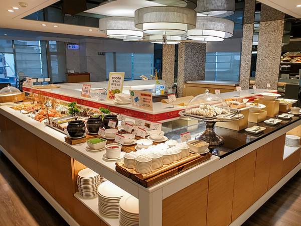 /tmp/phpMKkENG /tmp/phpMKkENG