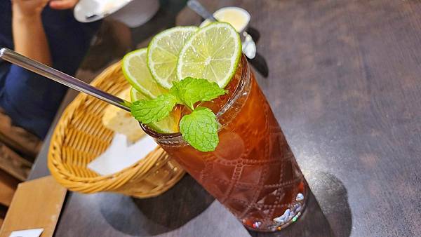 175848.jpg 175848.jpg