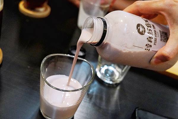 DSC03698-01.jpeg DSC03698-01.jpeg