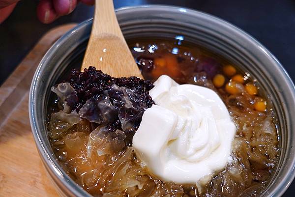 DSC03737-01.jpeg DSC03737-01.jpeg