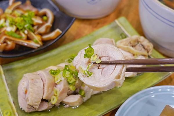 DSC05578-01.jpeg DSC05578-01.jpeg