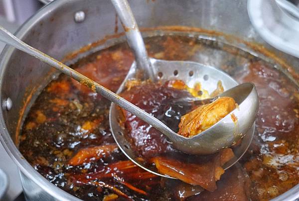 DSC05839-01.jpeg DSC05839-01.jpeg