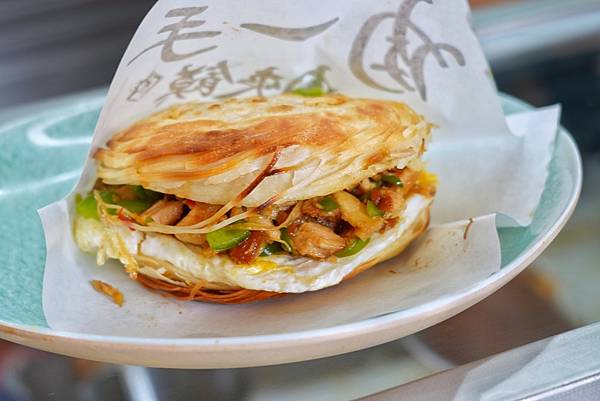 DSC05969-01.jpeg DSC05969-01.jpeg