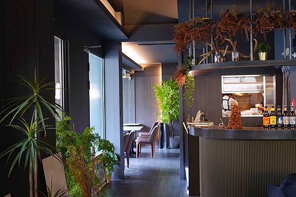 DSC06477-01.jpeg DSC06477-01.jpeg