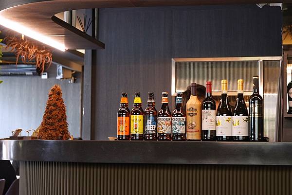 /tmp/phpdp4en7 /tmp/phpdp4en7