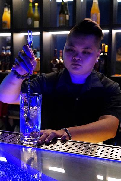 DSC07618-01.jpeg DSC07618-01.jpeg