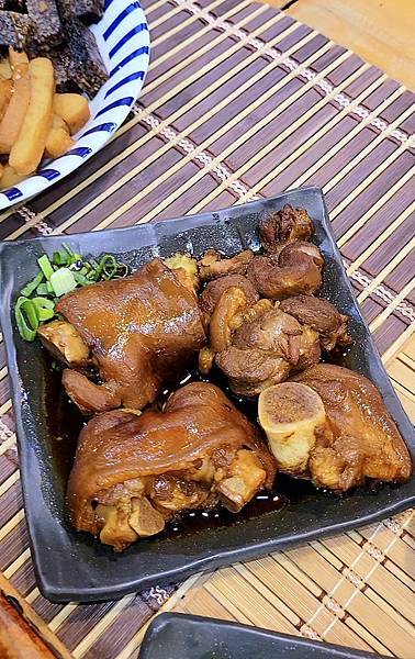 1000021145-01.jpeg 1000021145-01.jpeg