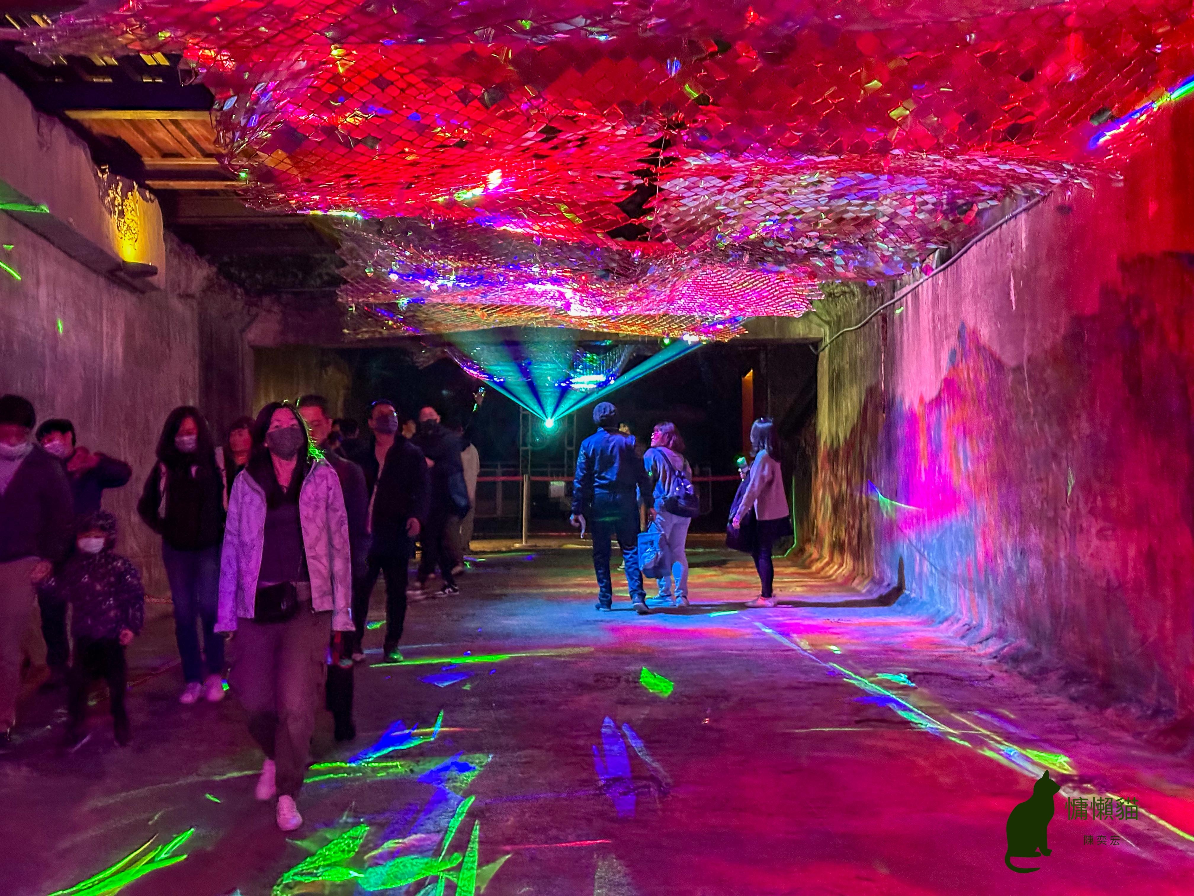 在舞鈴劇團魔法藍貓的引領下，一起穿梭在魔幻唯美的梅杜莎奇幻國