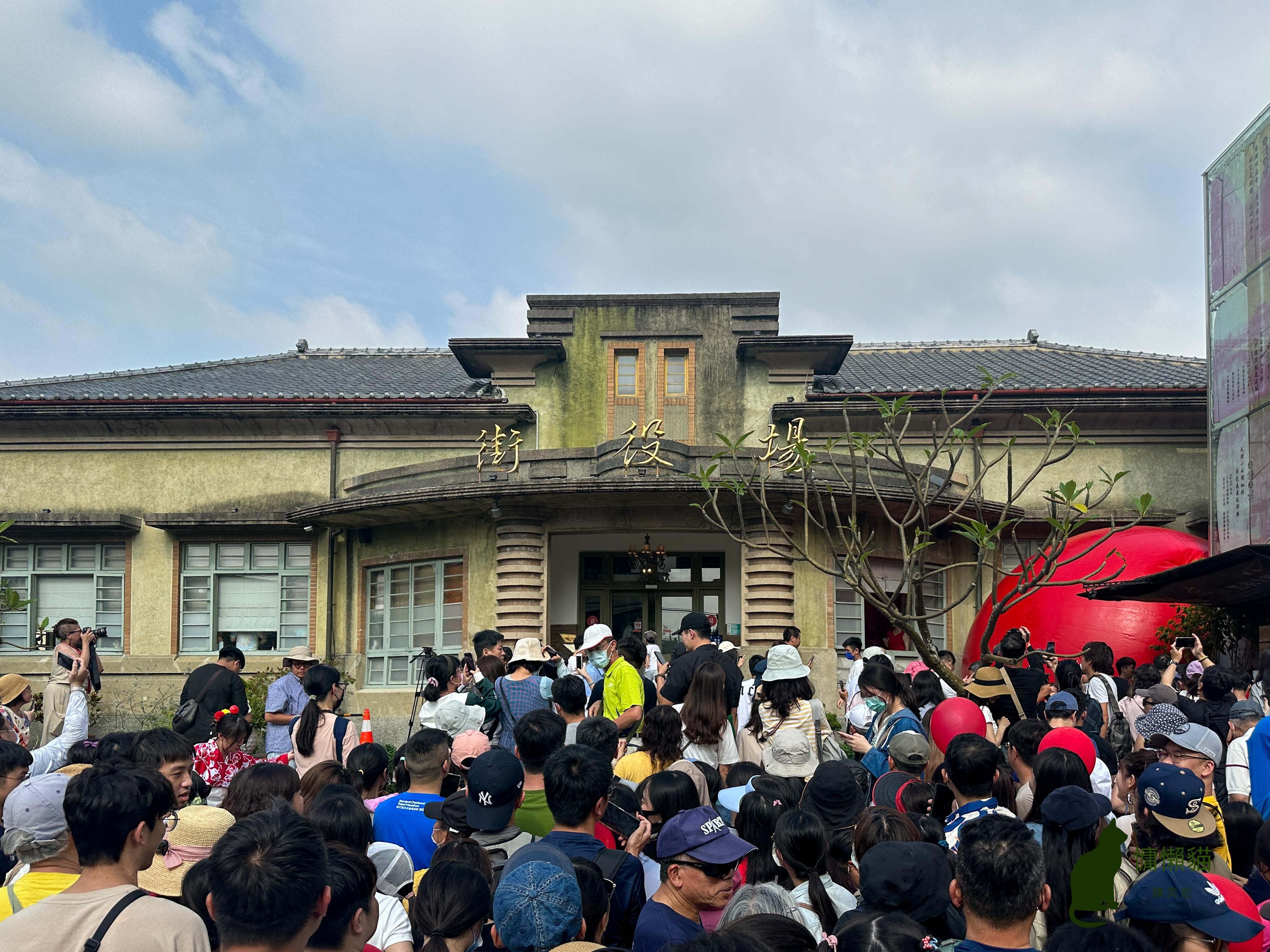 在充滿歷史底蘊的府城，國際藝術家Kurt Perschke舉
