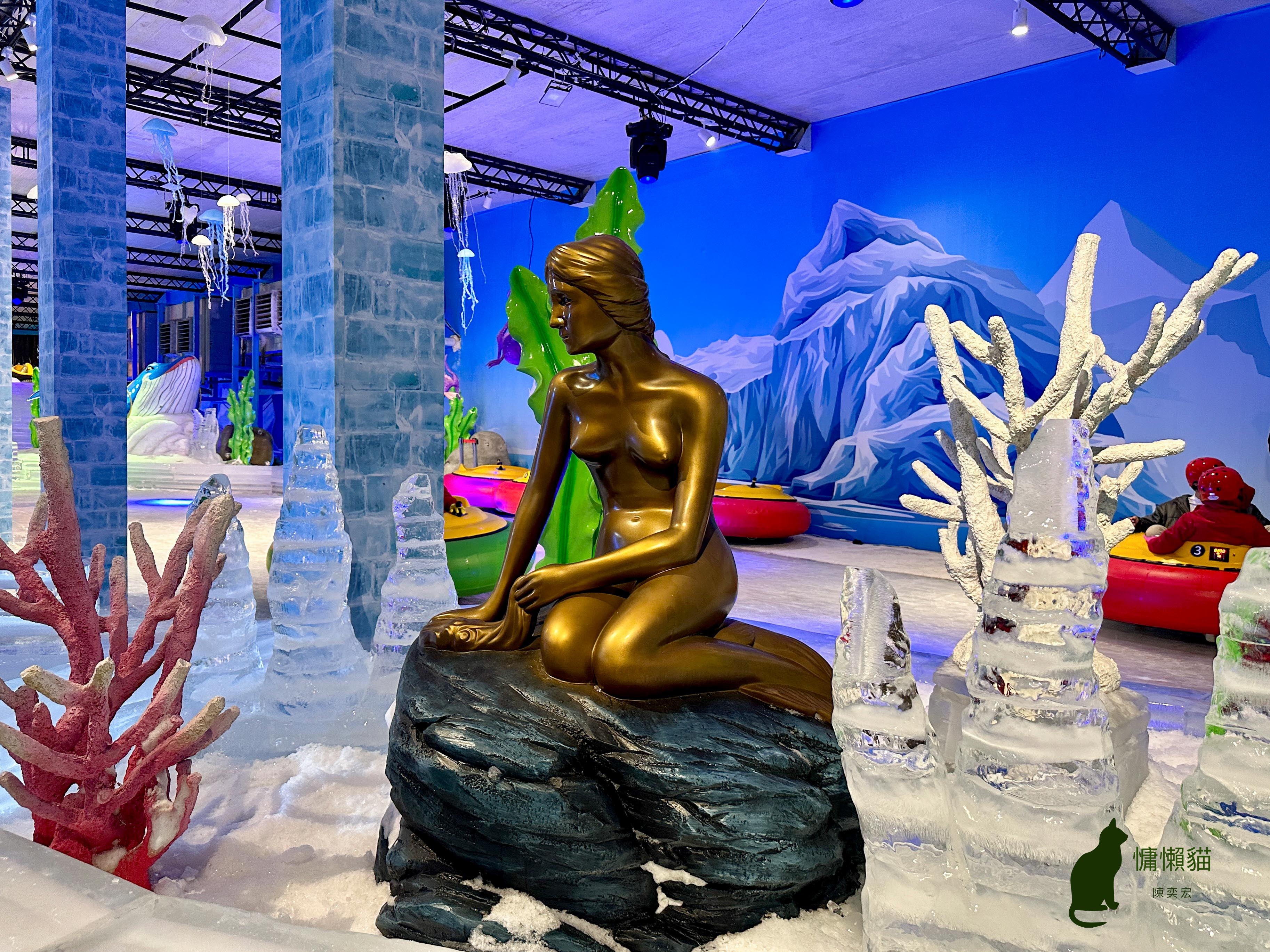 美麗且夢幻的冰雪國度，令人讚嘆的冰雕藝術、冰面碰碰船、雪地健