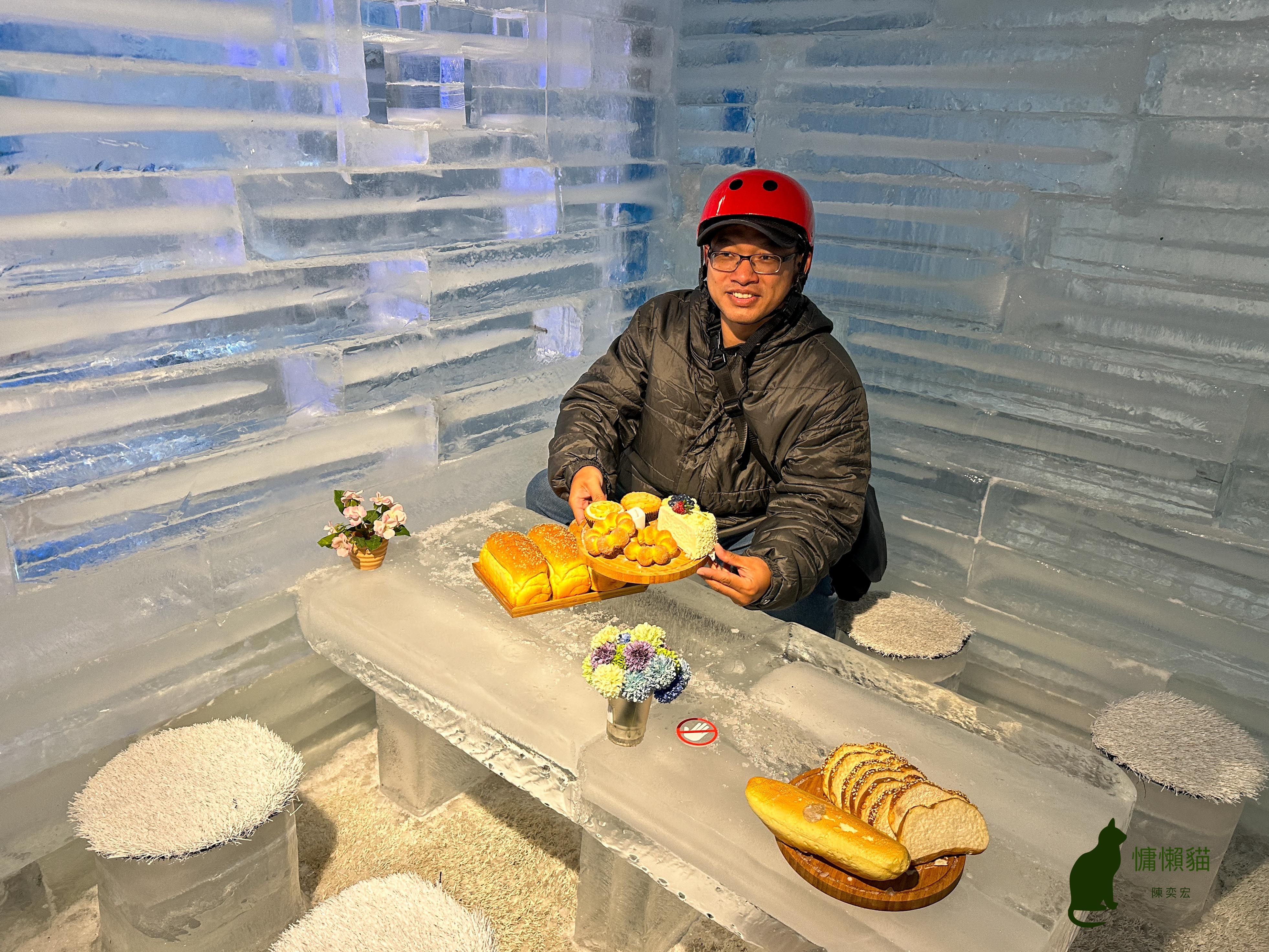 美麗且夢幻的冰雪國度，令人讚嘆的冰雕藝術、冰面碰碰船、雪地健