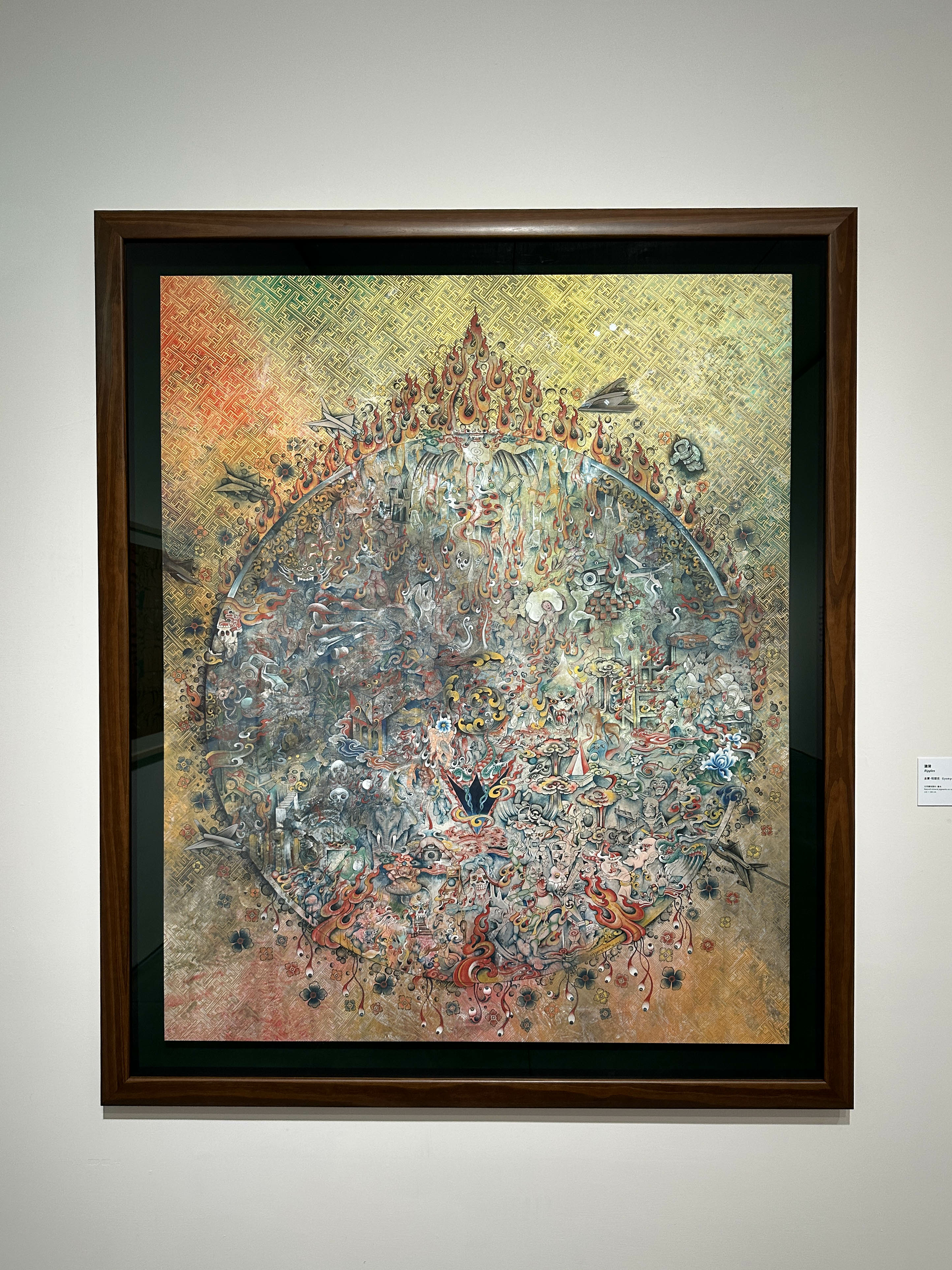 尼泊爾與不丹的當代藝術家從古老的唐卡與佛教符號出發，將其融入