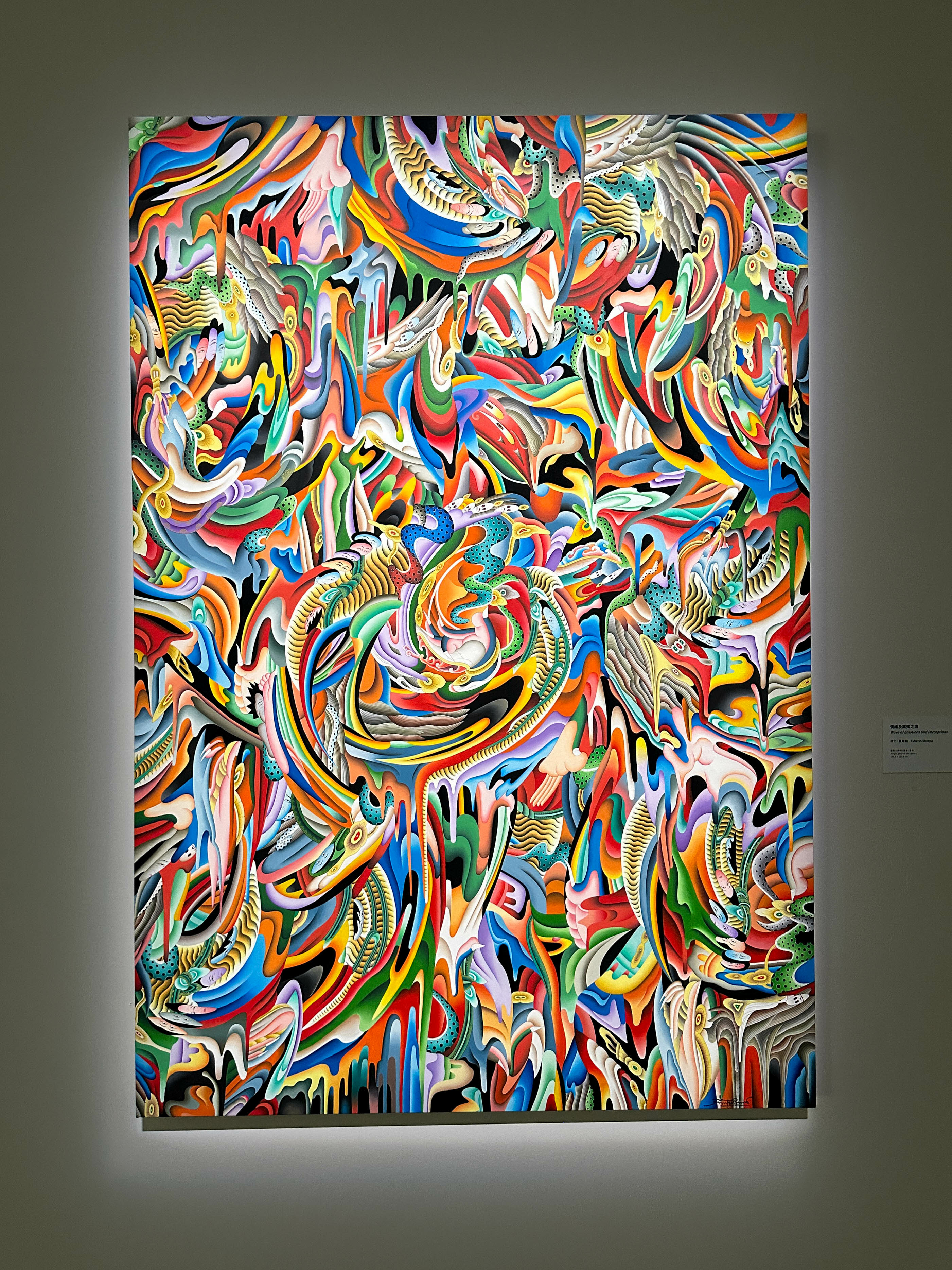 尼泊爾與不丹的當代藝術家從古老的唐卡與佛教符號出發，將其融入