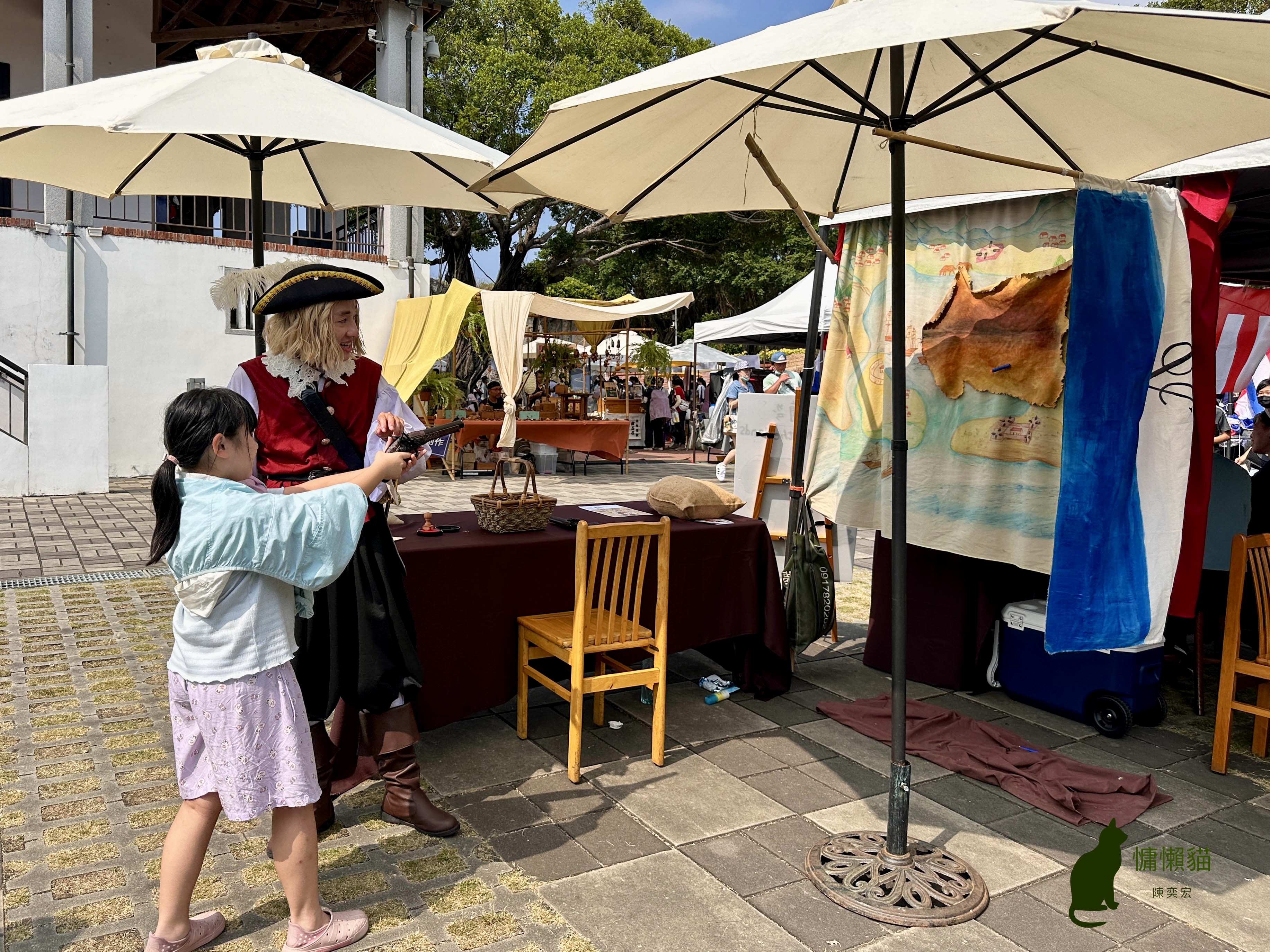 「熱蘭遮市集」讓歷史不再只是靜止的展覽，而是能親手觸摸、親身