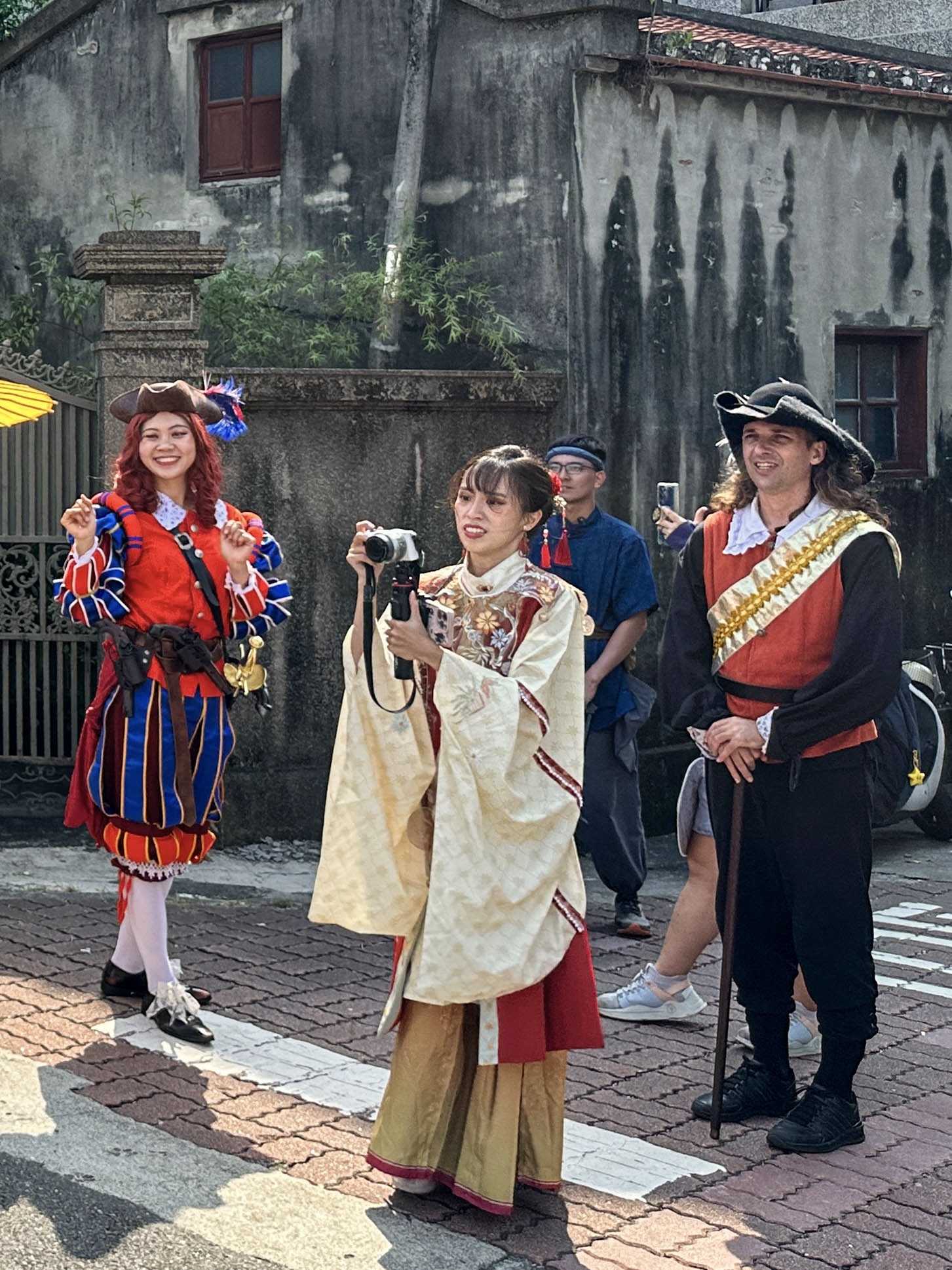 「熱蘭遮市集」讓歷史不再只是靜止的展覽，而是能親手觸摸、親身