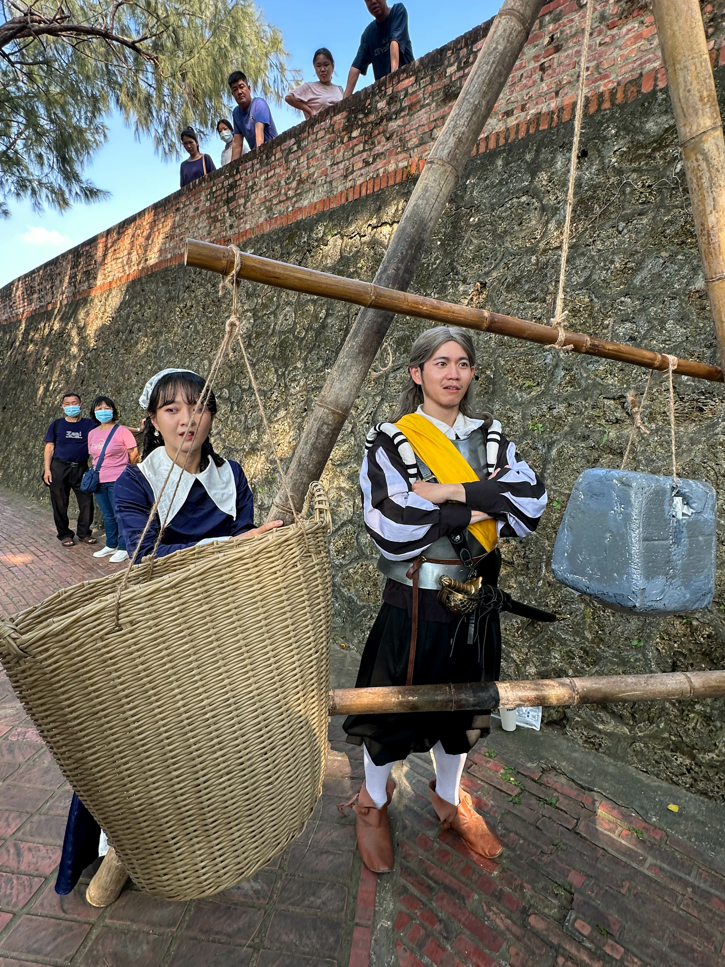 「熱蘭遮市集」讓歷史不再只是靜止的展覽，而是能親手觸摸、親身