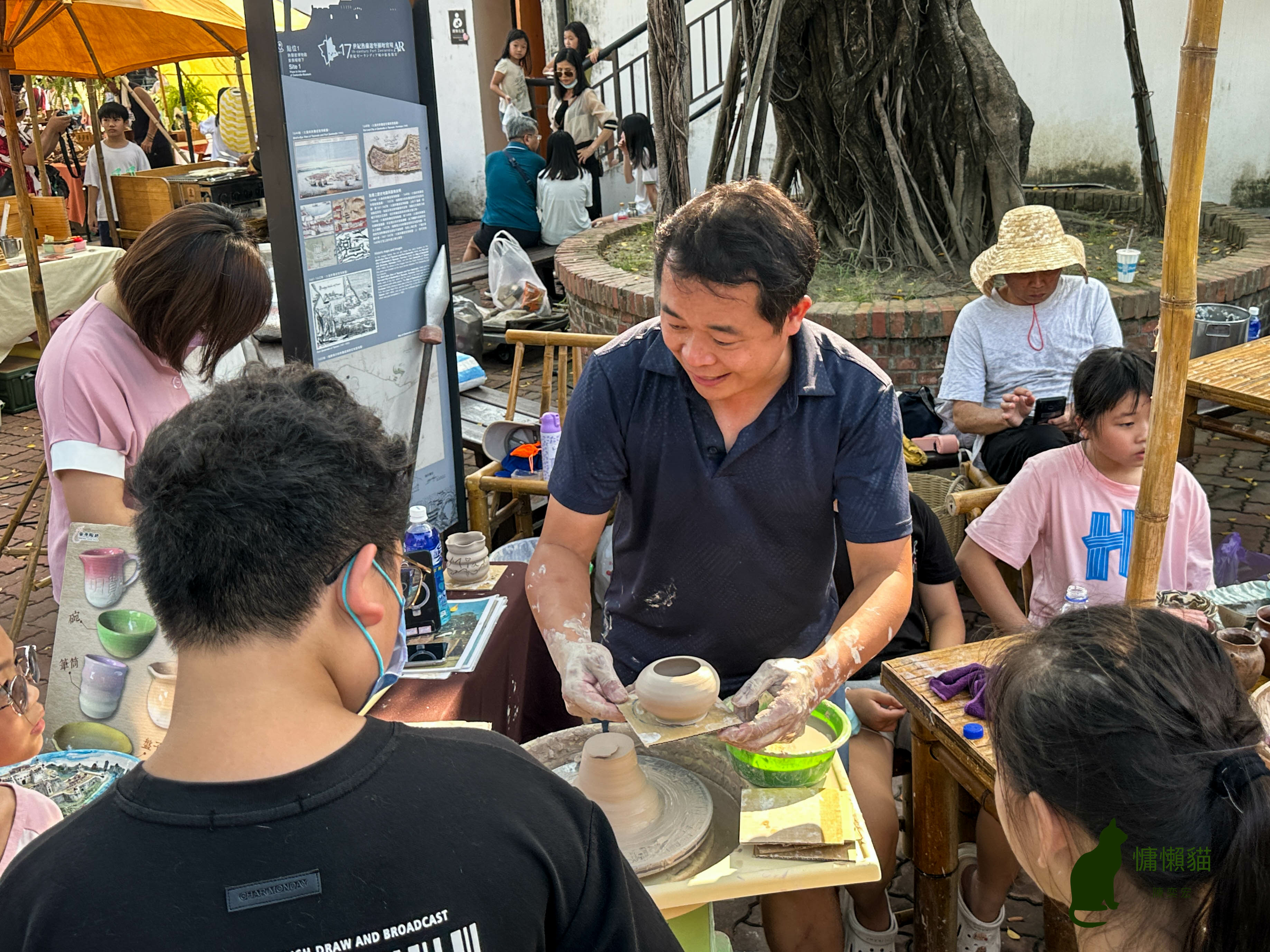 「熱蘭遮市集」讓歷史不再只是靜止的展覽，而是能親手觸摸、親身