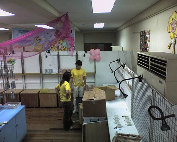 跟隨我們兩個月的小舖5